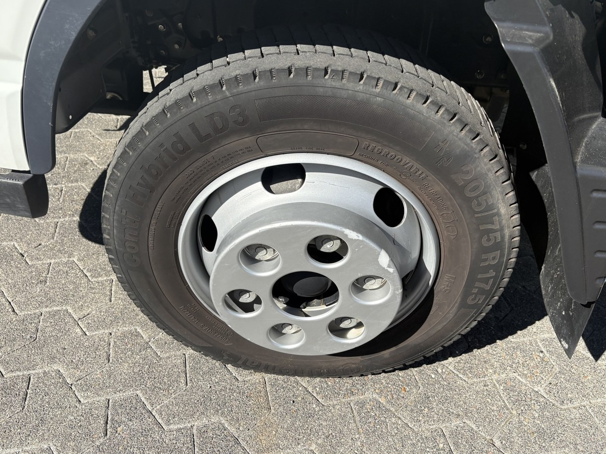 Tipper van FUSO Fuso Canter 7C18 Meiller 3-Seiten Kipper sofort: picture 9 Tipper van FUSO Fuso Canter 7C18 Meiller 3-Seiten Kipper sofort: picture 9