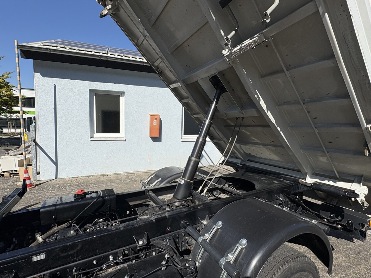 Tipper van FUSO Fuso Canter 7C18 Meiller 3-Seiten Kipper sofort: picture 12 Tipper van FUSO Fuso Canter 7C18 Meiller 3-Seiten Kipper sofort: picture 12