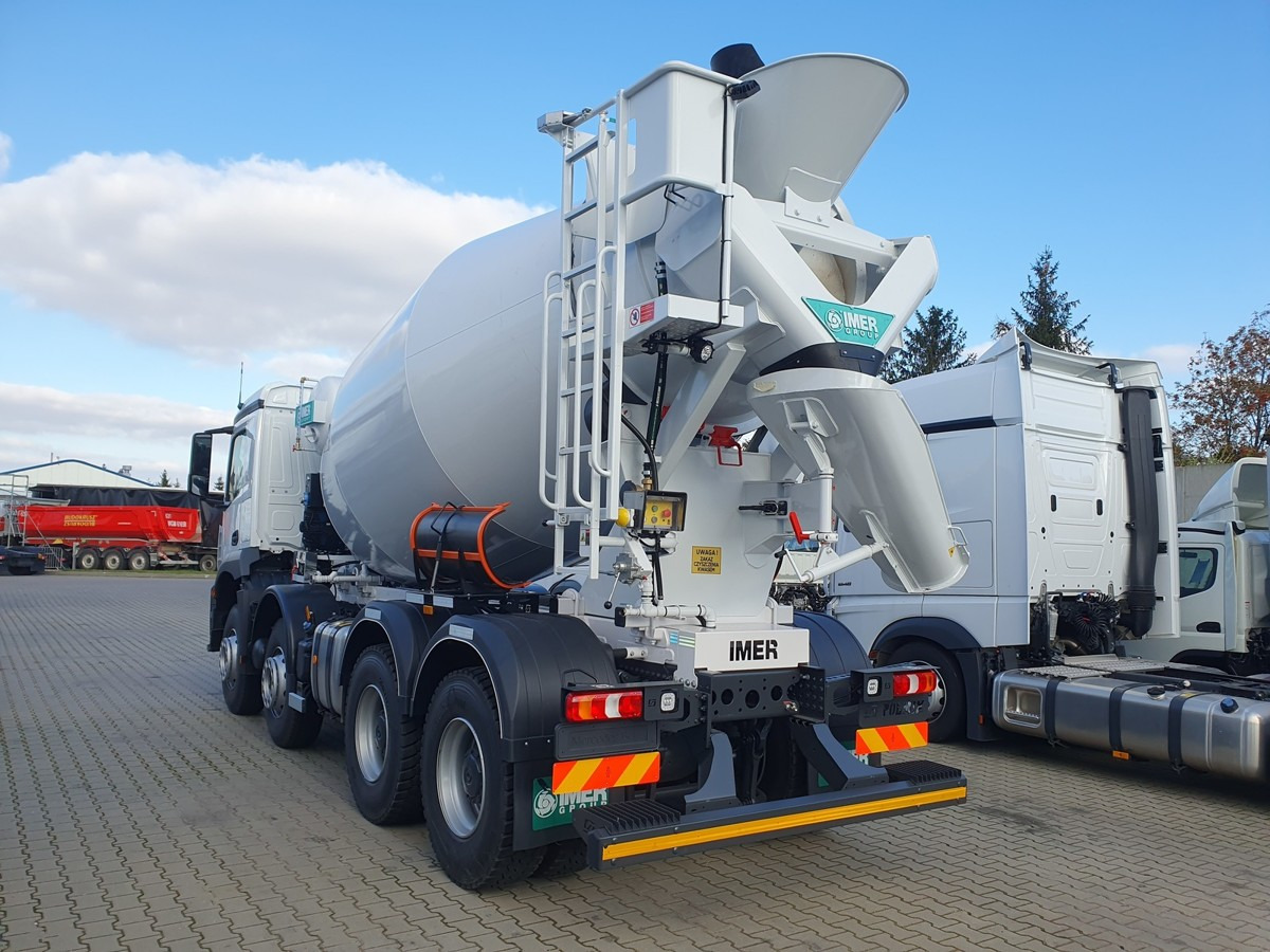 MERCEDES-BENZ Arocs 3740 8x4 Betonmischer IMER ORU LT105 H 10m - Concrete mixer truck: picture 4 MERCEDES-BENZ Arocs 3740 8x4 Betonmischer IMER ORU LT105 H 10m - Concrete mixer truck: picture 4