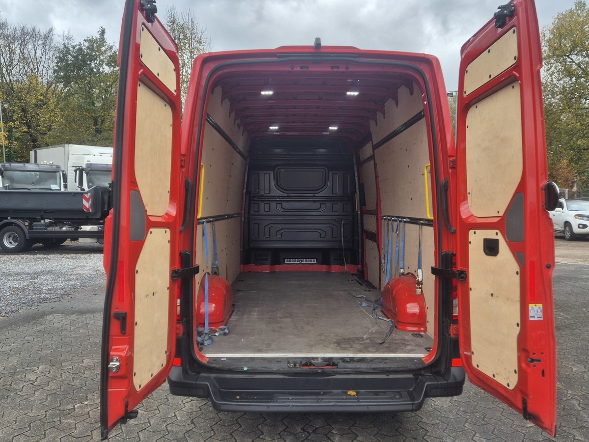 VW Crafter 35 Maxi L4H3 1Hand PDC sofort verfügbar! - Panel van: picture 5 VW Crafter 35 Maxi L4H3 1Hand PDC sofort verfügbar! - Panel van: picture 5