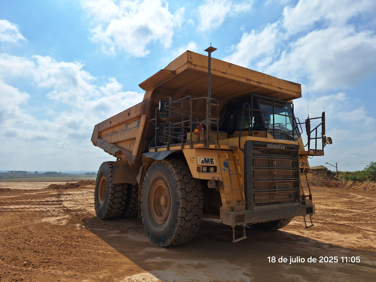 KOMATSU HD605 7-EO - Rigid dumper/ Rock truck: picture 2 KOMATSU HD605 7-EO - Rigid dumper/ Rock truck: picture 2