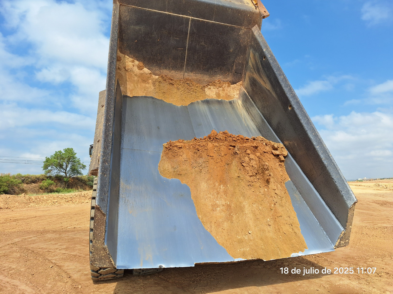 KOMATSU HD605 7-EO - Rigid dumper/ Rock truck: picture 5 KOMATSU HD605 7-EO - Rigid dumper/ Rock truck: picture 5