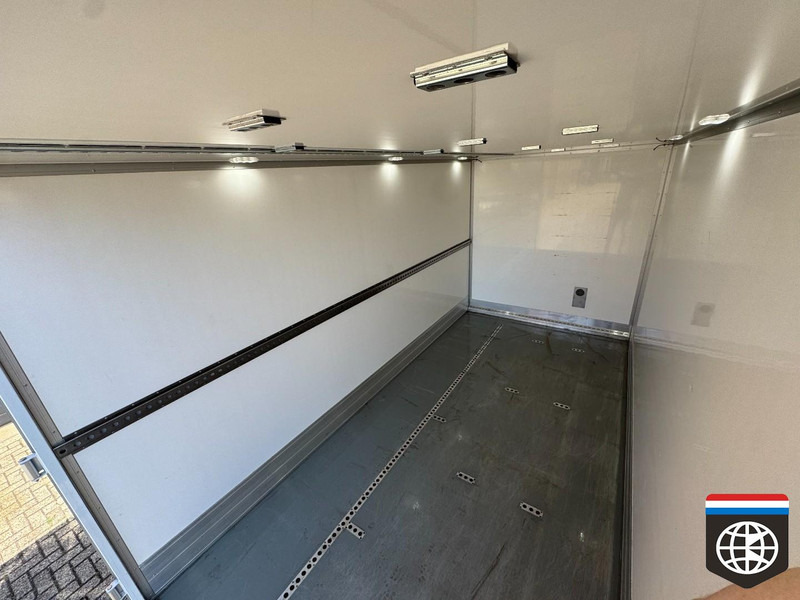 Mercedes-Benz Sprinter  Laadbak verwarming - IDEAAL VOOR TRANSPORT VAN BLOEMEN IN DOZEN en/ of KRATTEN - Box van: picture 4 Mercedes-Benz Sprinter  Laadbak verwarming - IDEAAL VOOR TRANSPORT VAN BLOEMEN IN DOZEN en/ of KRATTEN - Box van: picture 4