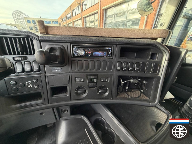 Tractor unit Scania R410 NIGHT A/C / 2X TANK / RETARDER / TUV: 06-26: picture 13 Tractor unit Scania R410 NIGHT A/C / 2X TANK / RETARDER / TUV: 06-26: picture 13