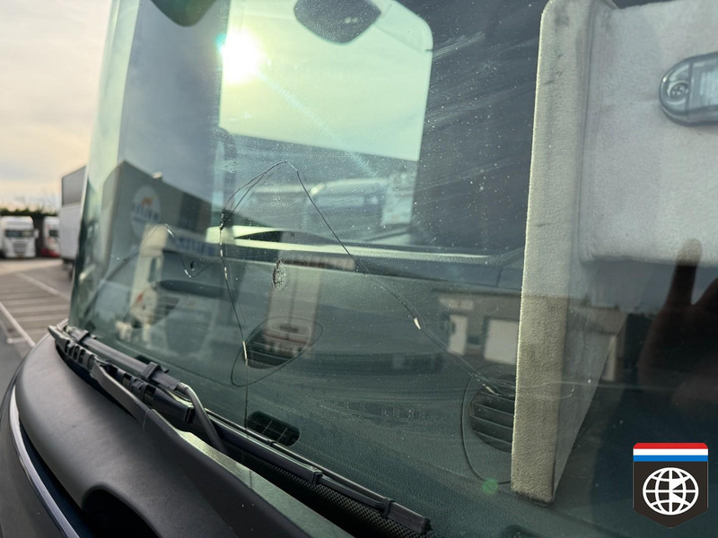 Tractor unit Scania R410 NIGHT A/C / 2X TANK / RETARDER / TUV: 06-26: picture 16 Tractor unit Scania R410 NIGHT A/C / 2X TANK / RETARDER / TUV: 06-26: picture 16