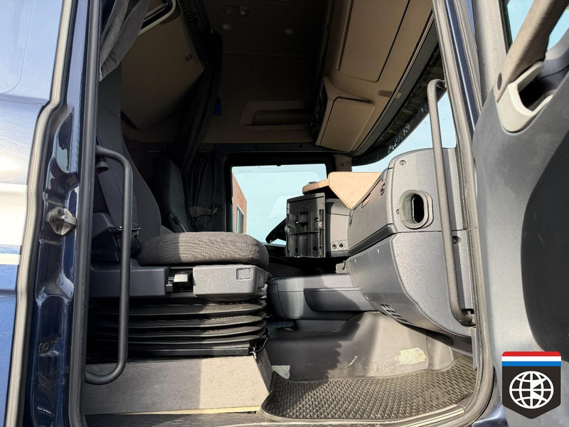 Tractor unit Scania R410 NIGHT A/C / 2X TANK / RETARDER / TUV: 06-26: picture 15 Tractor unit Scania R410 NIGHT A/C / 2X TANK / RETARDER / TUV: 06-26: picture 15