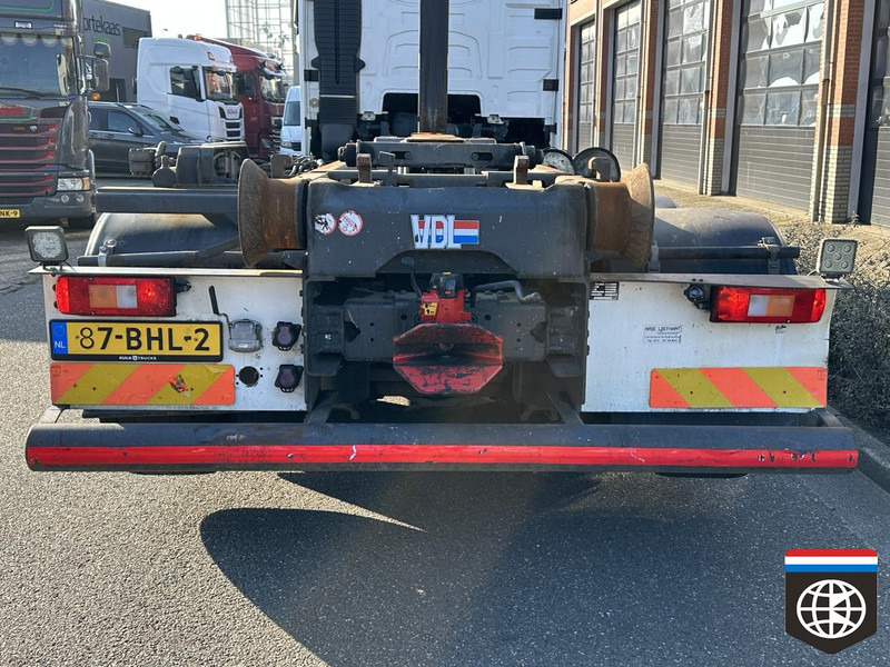 Volvo FH 460 - 6x2/4 - VDL HOOKLIFT - Hook lift truck: picture 5 Volvo FH 460 - 6x2/4 - VDL HOOKLIFT - Hook lift truck: picture 5
