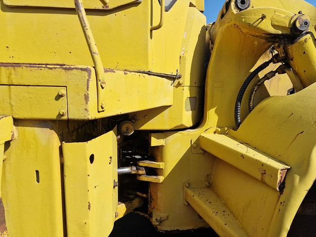 Loader Caterpillar 966C: picture 9