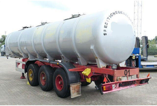 LAG GSA-C 20 S, Chemie-Tank, 25m³, Blattfederung - Tank semi-trailer: picture 3 LAG GSA-C 20 S, Chemie-Tank, 25m³, Blattfederung - Tank semi-trailer: picture 3