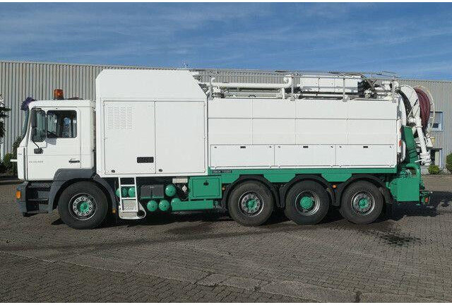 MAN 35.464 FVNLC 8x2, Müller-Fatmaster, Saugaufbau - Vacuum truck: picture 2 MAN 35.464 FVNLC 8x2, Müller-Fatmaster, Saugaufbau - Vacuum truck: picture 2