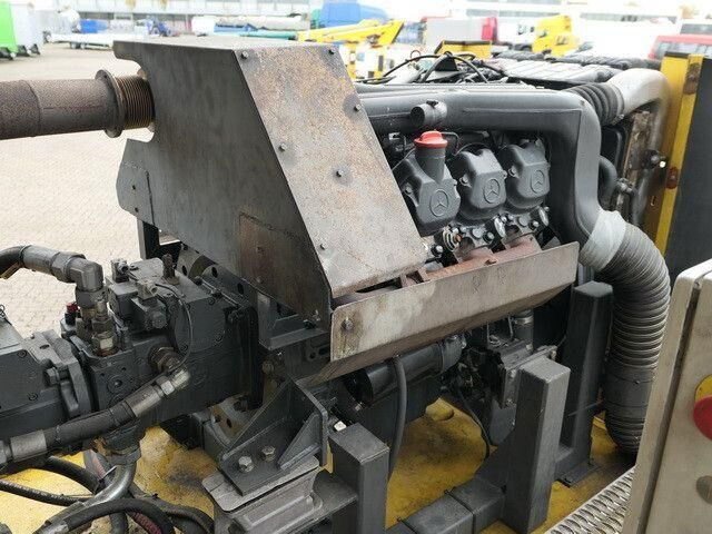 Road sweeper Mercedes-Benz 1838 AK 4x4, Allrad, Kehrmaschine Schmidt: picture 9