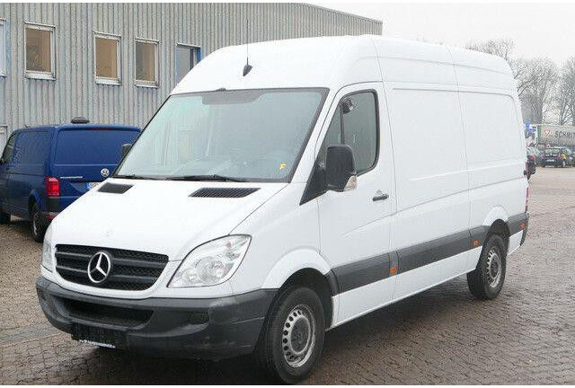 Leasing of Mercedes-Benz 213 CDI Sprinter 4x2, Klima, 3. Sitz, Holzausbau Mercedes-Benz 213 CDI Sprinter 4x2, Klima, 3. Sitz, Holzausbau: picture 8