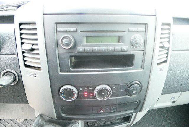 Leasing of Mercedes-Benz 213 CDI Sprinter 4x2, Klima, 3. Sitz, Holzausbau Mercedes-Benz 213 CDI Sprinter 4x2, Klima, 3. Sitz, Holzausbau: picture 14