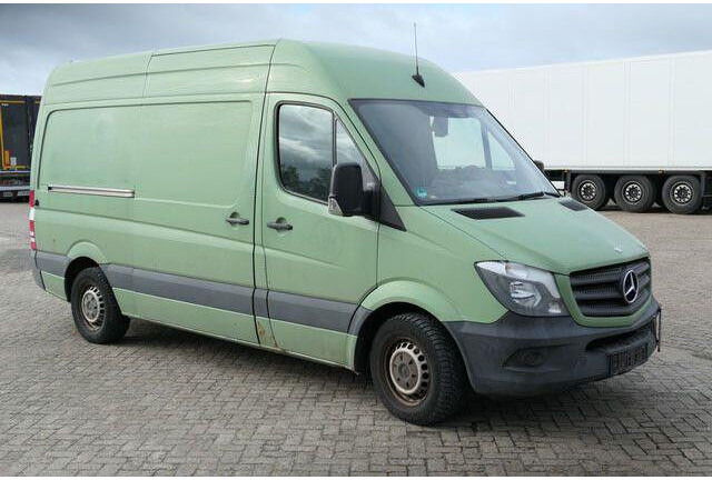 Mercedes-Benz 316 CDI Sprinter 4x2, Klima, Bott-Regale, AHK - Panel van: picture 3 Mercedes-Benz 316 CDI Sprinter 4x2, Klima, Bott-Regale, AHK - Panel van: picture 3