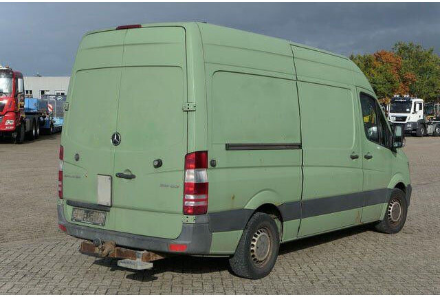 Mercedes-Benz 316 CDI Sprinter 4x2, Klima, Bott-Regale, AHK - Panel van: picture 5 Mercedes-Benz 316 CDI Sprinter 4x2, Klima, Bott-Regale, AHK - Panel van: picture 5
