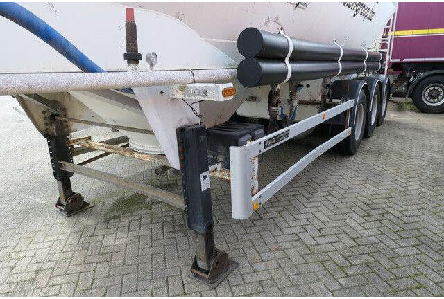 SPITZER SF 2737 PI, Zement, 37m³, Alu-Felgen, 1 Kammer - Tank semi-trailer: picture 4 SPITZER SF 2737 PI, Zement, 37m³, Alu-Felgen, 1 Kammer - Tank semi-trailer: picture 4