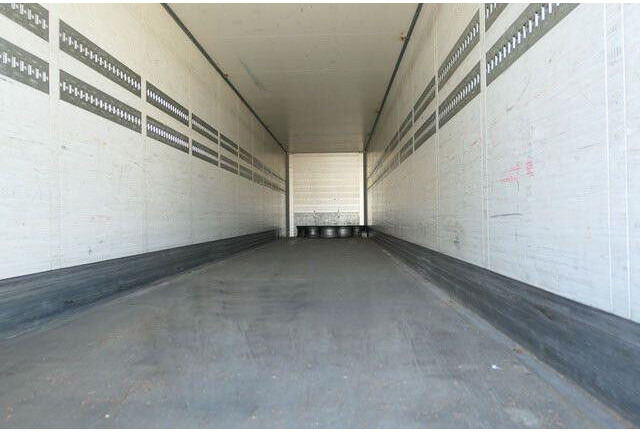 Schmitz Cargobull SKO 24/L 13.62 FP, Isoliert, Verzinkt, Luft-Lift - Closed box semi-trailer: picture 3 Schmitz Cargobull SKO 24/L 13.62 FP, Isoliert, Verzinkt, Luft-Lift - Closed box semi-trailer: picture 3