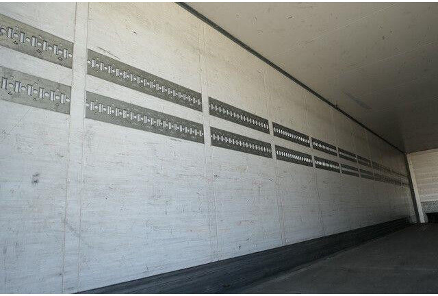 Schmitz Cargobull SKO 24/L 13.62 FP, Isoliert, Verzinkt, Luft-Lift - Closed box semi-trailer: picture 4 Schmitz Cargobull SKO 24/L 13.62 FP, Isoliert, Verzinkt, Luft-Lift - Closed box semi-trailer: picture 4