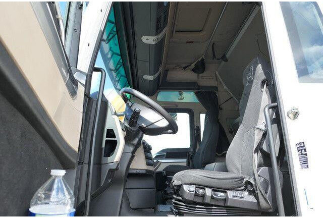 MAN 18.500 TGX 4x2, Intarder, Klima, 2x Tank,Spoiler - Tractor unit: picture 4 MAN 18.500 TGX 4x2, Intarder, Klima, 2x Tank,Spoiler - Tractor unit: picture 4