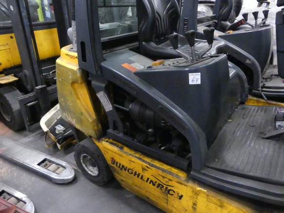 2 Chariots élévateur au gaz Jungheinrich TFG20A - Forklift: picture 3 2 Chariots élévateur au gaz Jungheinrich TFG20A - Forklift: picture 3