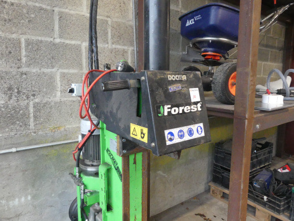 Fendeuse Docma SF170 Rapid 220 + PTO - Other machinery: picture 3 Fendeuse Docma SF170 Rapid 220 + PTO - Other machinery: picture 3