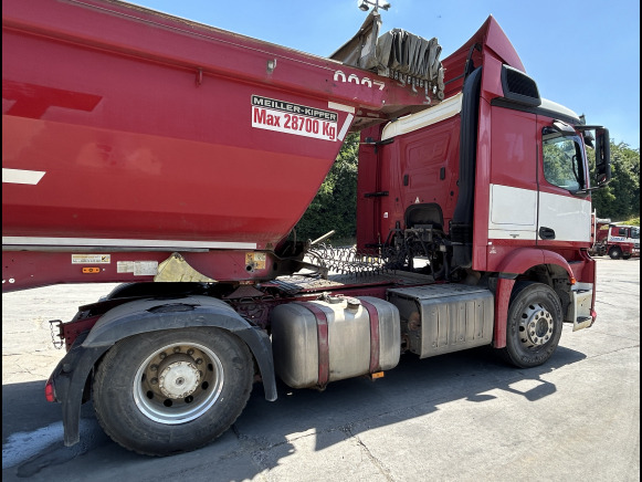 Tracteur routier 4x2 Mercedes Arocs 1845 LS (2014 - 699.681 km) - Other machinery: picture 1 Tracteur routier 4x2 Mercedes Arocs 1845 LS (2014 - 699.681 km) - Other machinery: picture 1