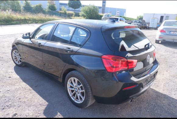 Voiture BMW 118.i - Hatchback: picture 2 Voiture BMW 118.i - Hatchback: picture 2
