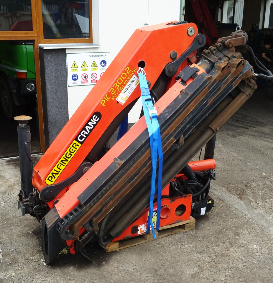 PALFINGER PK 23002 D crane, remote control, extra functions, Ladekran, Kran, gru - Loader crane: picture 1 PALFINGER PK 23002 D crane, remote control, extra functions, Ladekran, Kran, gru - Loader crane: picture 1