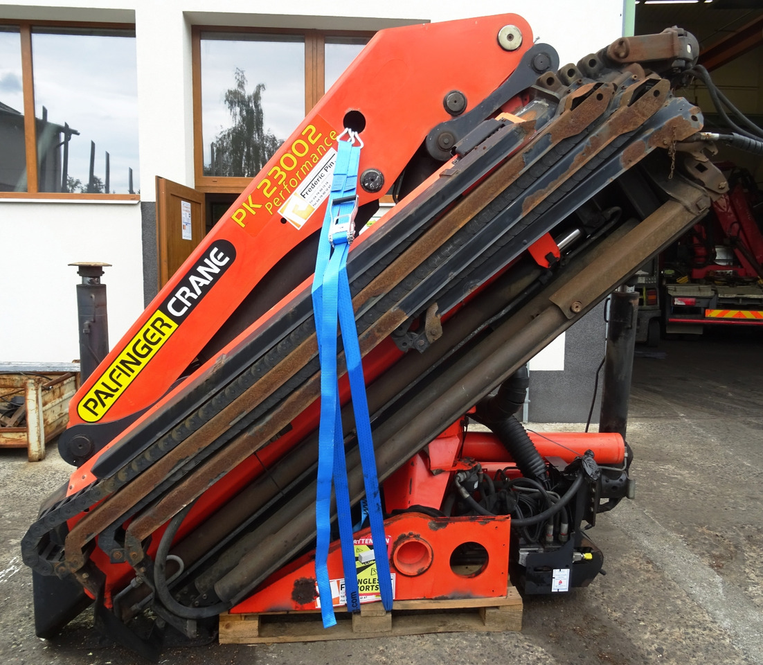 PALFINGER PK 23002 D crane, remote control, extra functions, Ladekran, Kran, gru - Loader crane: picture 4 PALFINGER PK 23002 D crane, remote control, extra functions, Ladekran, Kran, gru - Loader crane: picture 4