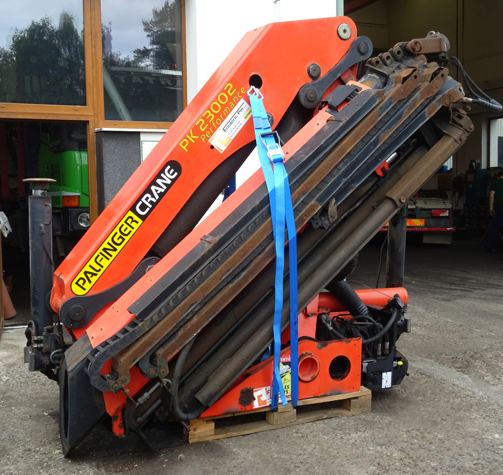 PALFINGER PK 23002 D crane, remote control, extra functions, Ladekran, Kran, gru - Loader crane: picture 3 PALFINGER PK 23002 D crane, remote control, extra functions, Ladekran, Kran, gru - Loader crane: picture 3