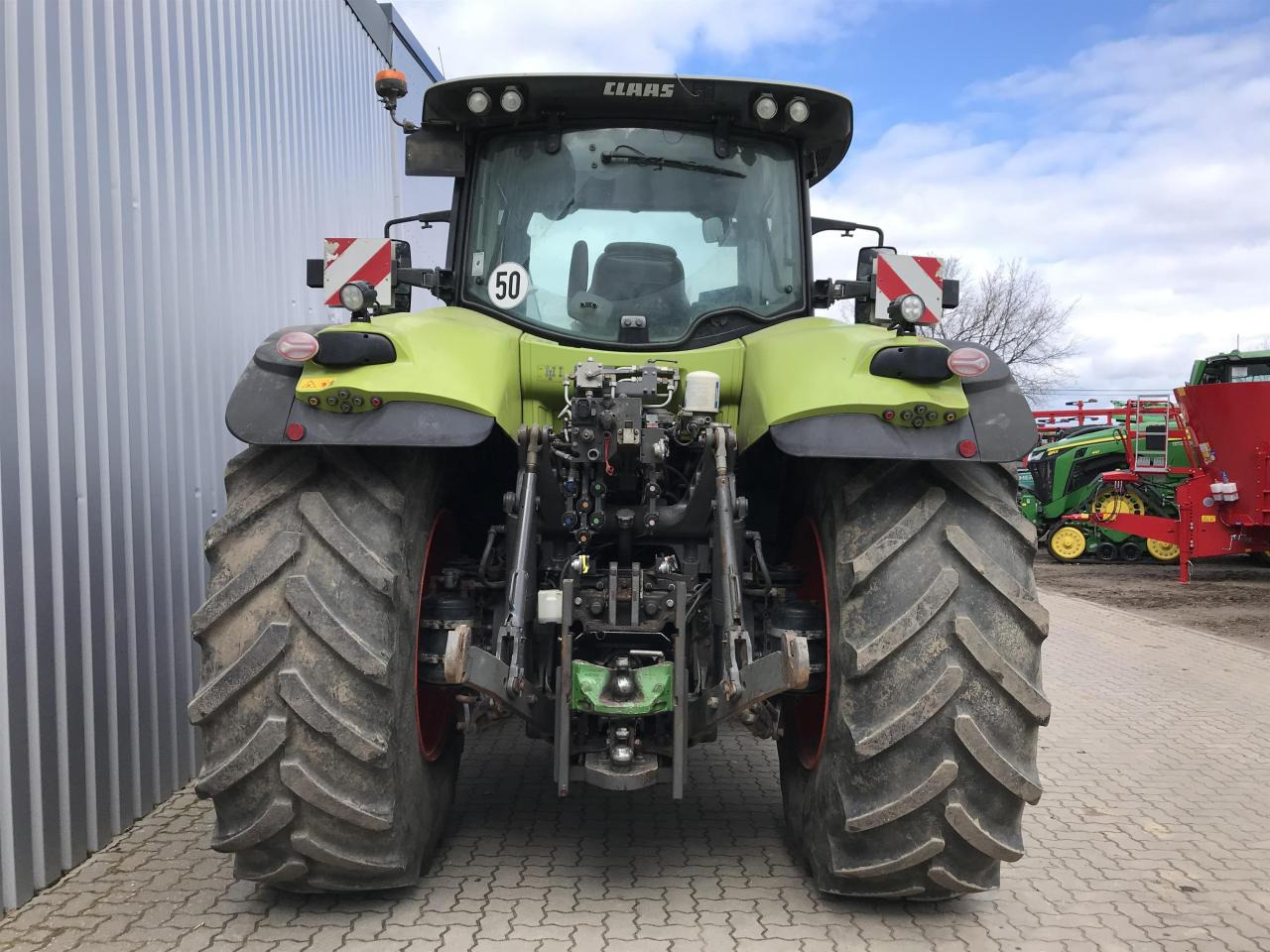 CLAAS Axion 870 - Farm tractor: picture 5 CLAAS Axion 870 - Farm tractor: picture 5