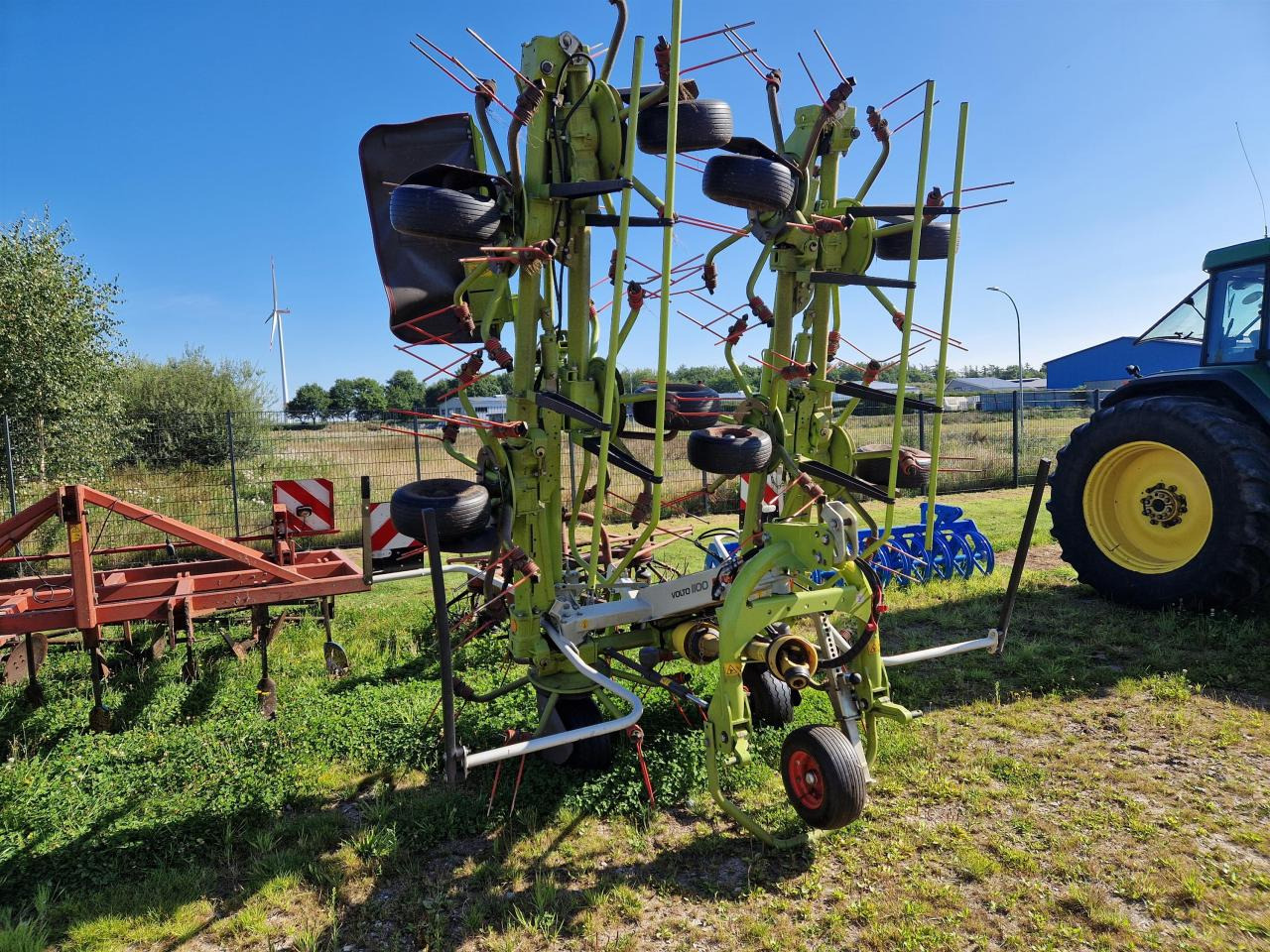 CLAAS Volto 1100 - Tedder/ Rake: picture 1 CLAAS Volto 1100 - Tedder/ Rake: picture 1