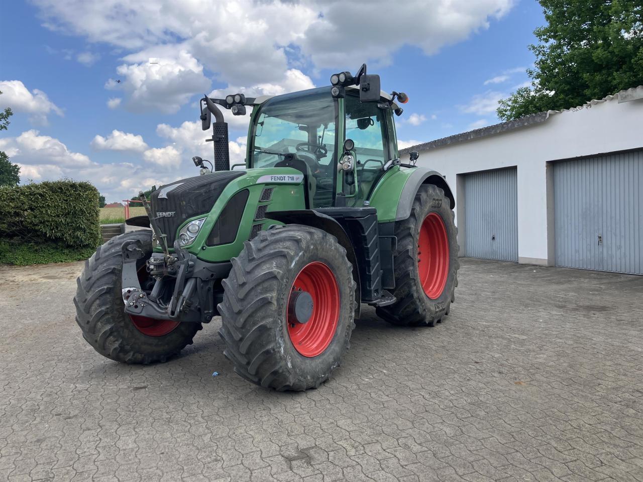 Fendt 718 SCR - Farm tractor: picture 1 Fendt 718 SCR - Farm tractor: picture 1