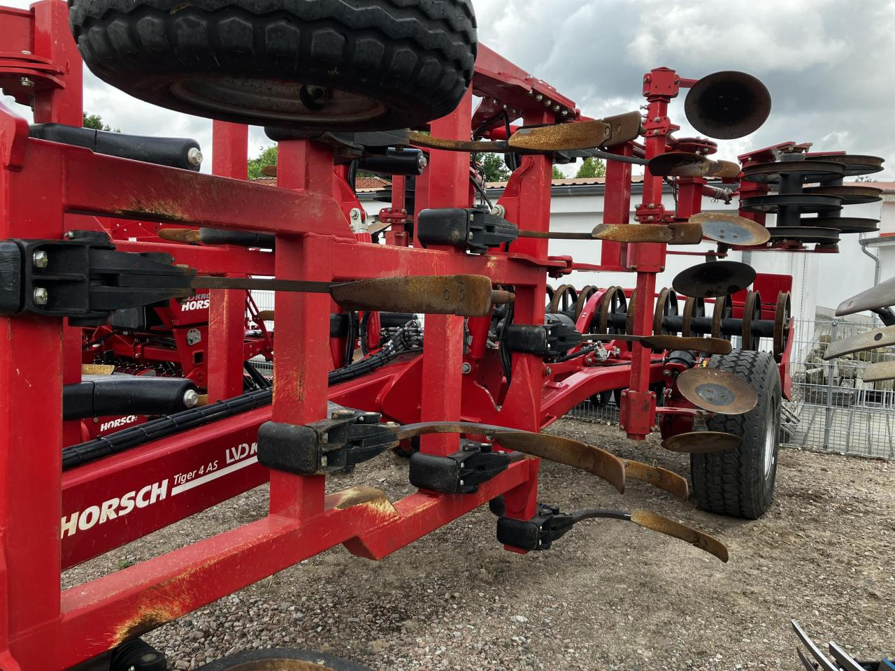 Horsch Tiger 4 AS - Cultivator: picture 4 Horsch Tiger 4 AS - Cultivator: picture 4