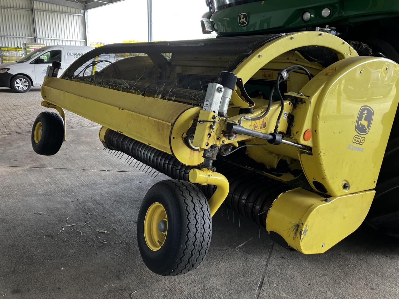 John Deere 639 - Forage harvester attachment: picture 2 John Deere 639 - Forage harvester attachment: picture 2
