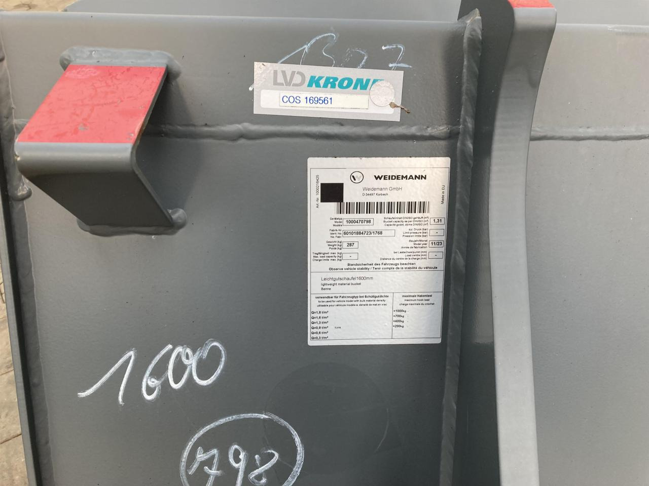 Kramer 1600 mm - Bucket: picture 5 Kramer 1600 mm - Bucket: picture 5