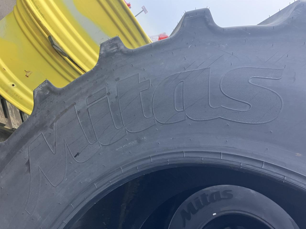 Mitas 650/75R38 - Tire for Agricultural machinery: picture 3 Mitas 650/75R38 - Tire for Agricultural machinery: picture 3