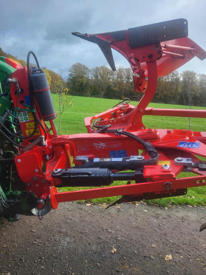 Pöttinger Servo 35S - Plow: picture 5 Pöttinger Servo 35S - Plow: picture 5