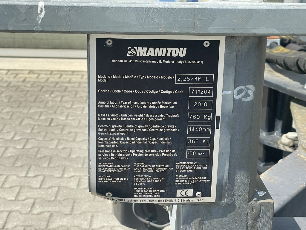 Telescopic handler Manitou MRT 1635: picture 23