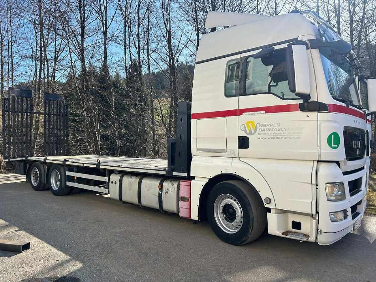 MAN TGX26.400 - Dropside/ Flatbed truck: picture 2 MAN TGX26.400 - Dropside/ Flatbed truck: picture 2