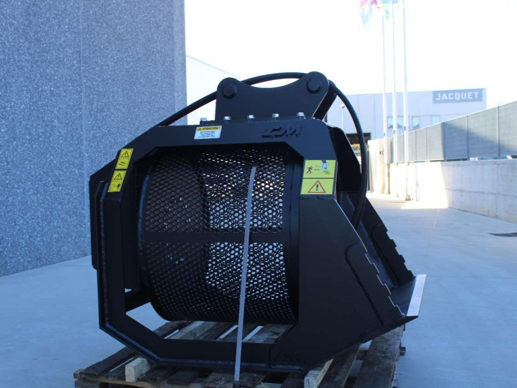 CM Crusher CBR 10 Screening Bucket - Bucket for Skid steer loader: picture 2 CM Crusher CBR 10 Screening Bucket - Bucket for Skid steer loader: picture 2
