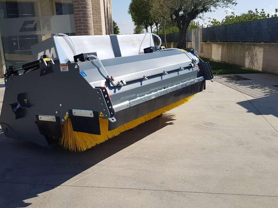 CM Crusher CBS PROFI - Broom for Wheel loader: picture 1 CM Crusher CBS PROFI - Broom for Wheel loader: picture 1