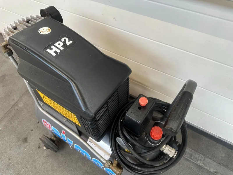 Airmec FIAC BXA 25200 Elektrische Zuigercompressor 2 PK 150 L / min 8 Bar - Air compressor: picture 5 Airmec FIAC BXA 25200 Elektrische Zuigercompressor 2 PK 150 L / min 8 Bar - Air compressor: picture 5