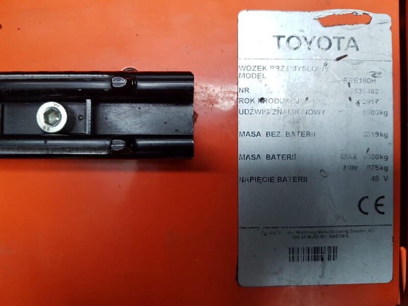 Reach truck BT RRE180H Toyota 1.8 ton Triplex Freelift Sideshift Elektra Reachtruck: picture 6