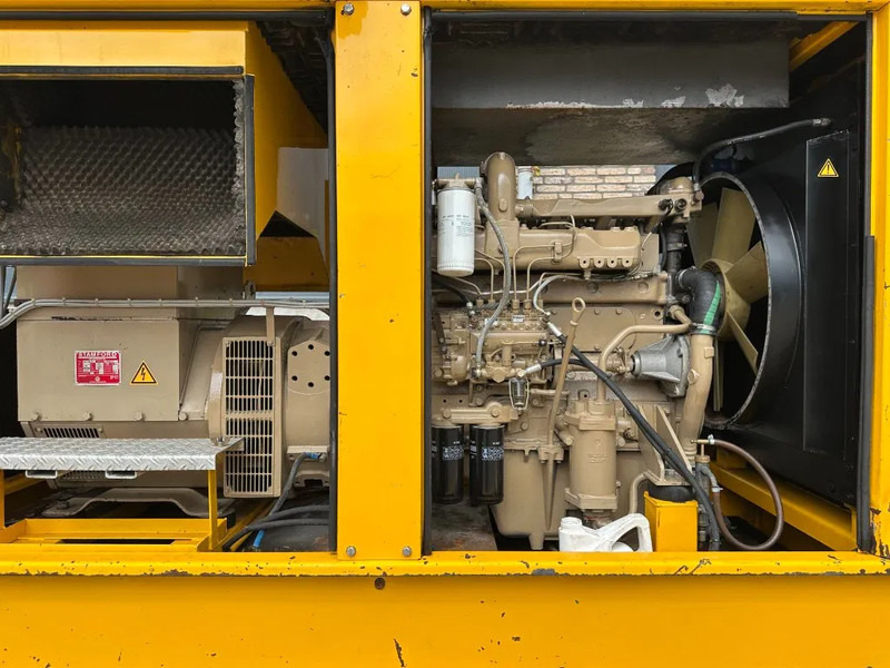 DAF DHT 825 Stamford 125 kVA Silent Noodstroom generatorset - Generator set: picture 2 DAF DHT 825 Stamford 125 kVA Silent Noodstroom generatorset - Generator set: picture 2