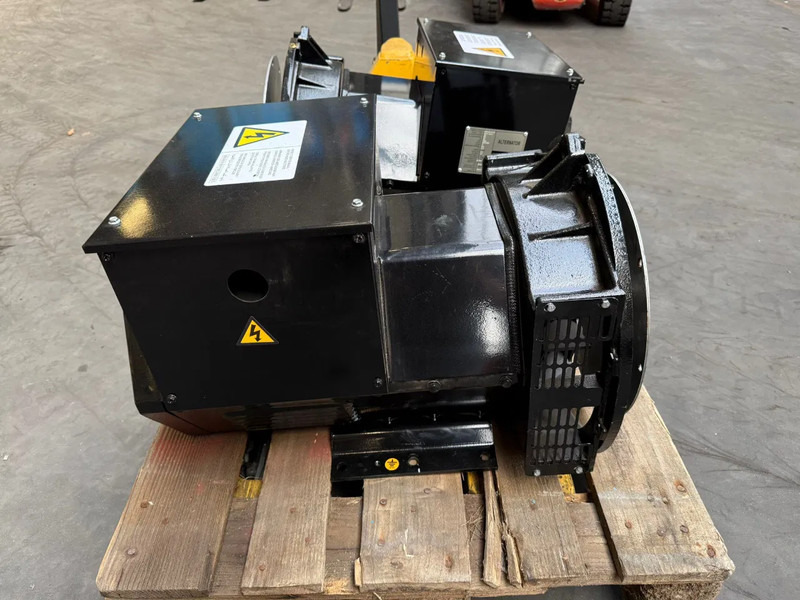Generatordeel 38 kVA generatordeel Alternator New ! - Generator set: picture 3 Generatordeel 38 kVA generatordeel Alternator New ! - Generator set: picture 3