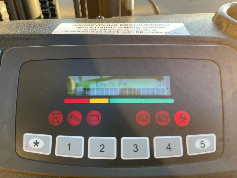 Electric forklift Hyundai 25B-7A 2.5 ton Triplex Freelift Sideshift Elektra Heftruck Nieuw: picture 10 Electric forklift Hyundai 25B-7A 2.5 ton Triplex Freelift Sideshift Elektra Heftruck Nieuw: picture 10