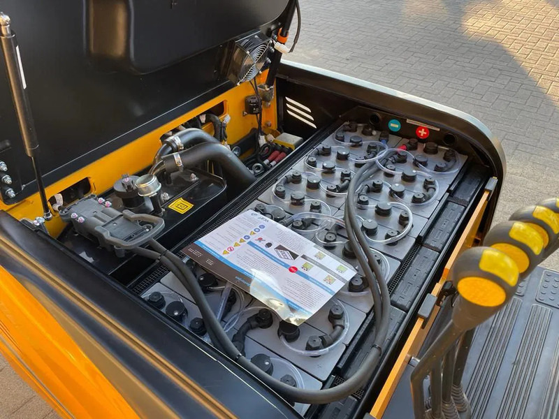 Electric forklift Hyundai 25B-7A 2.5 ton Triplex Freelift Sideshift Elektra Heftruck Nieuw: picture 19 Electric forklift Hyundai 25B-7A 2.5 ton Triplex Freelift Sideshift Elektra Heftruck Nieuw: picture 19