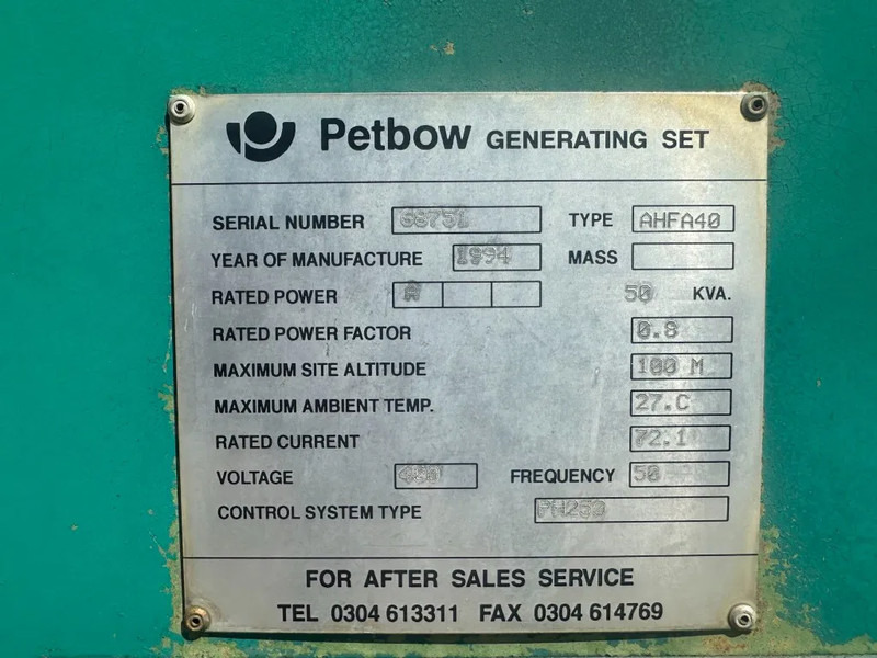 Iveco 7450 I 5.05 Petbow 50 kVA Silent noodstroom generatorset met automatische netovername ATS - Generator set: picture 5 Iveco 7450 I 5.05 Petbow 50 kVA Silent noodstroom generatorset met automatische netovername ATS - Generator set: picture 5