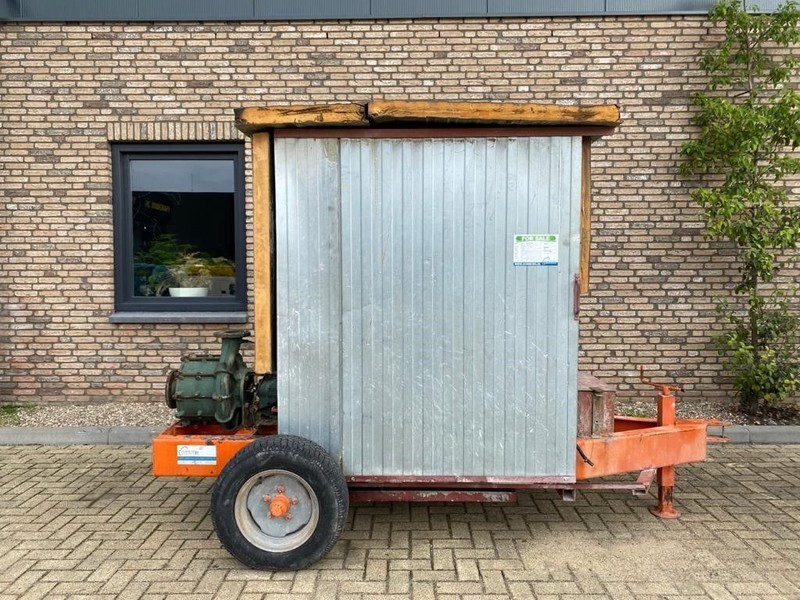 Iveco 8061 I 25.00 Waterpomp Caprari 144 m3 / h 12 Bar Mobiele Beregenings pompset - Water pump: picture 1 Iveco 8061 I 25.00 Waterpomp Caprari 144 m3 / h 12 Bar Mobiele Beregenings pompset - Water pump: picture 1